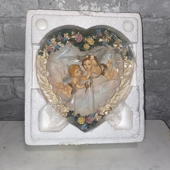 Celebration Of Love Plate - Picture 1 of 3
